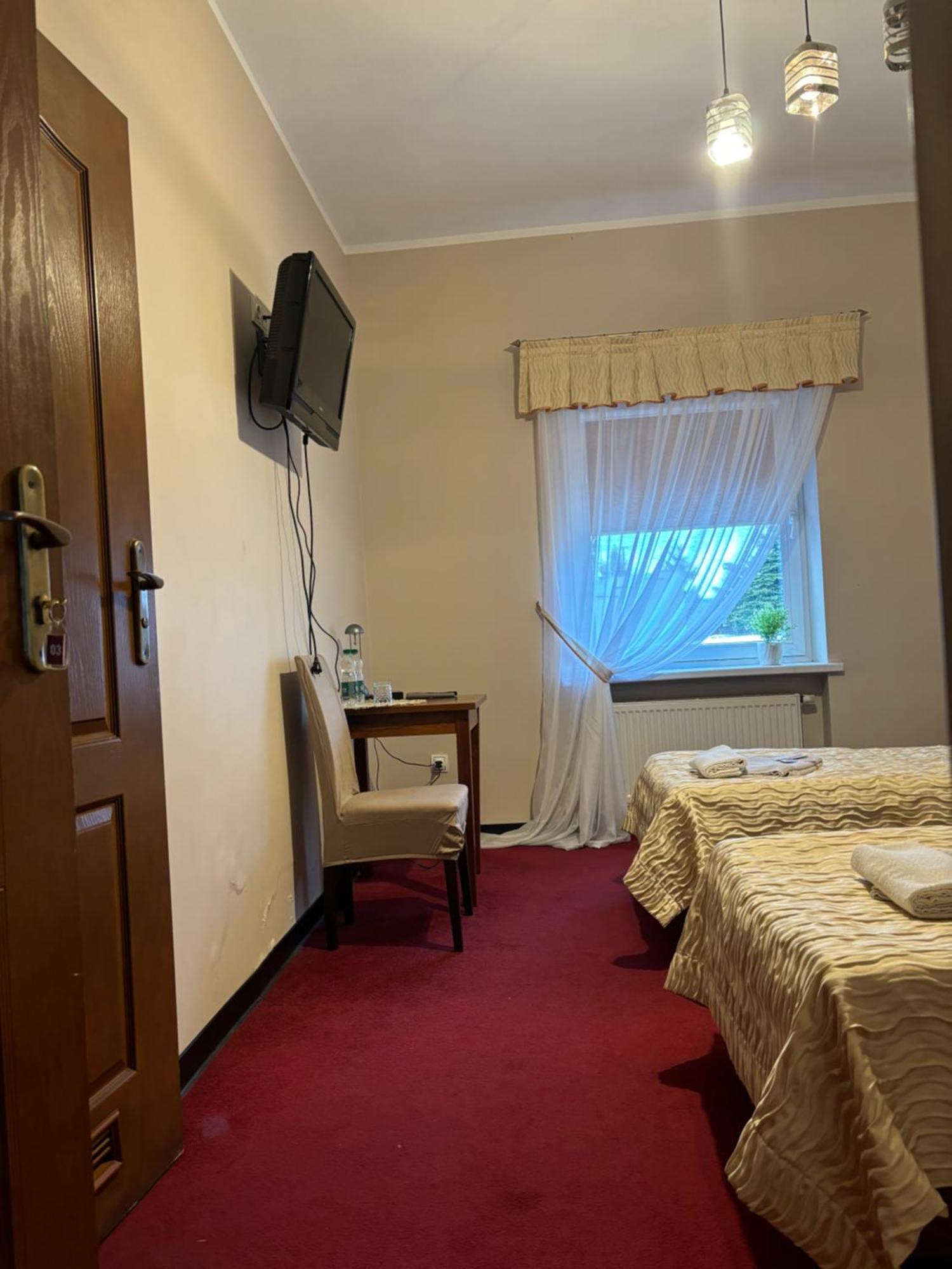 Hotel Chrobry Łęczyca Eksteriør billede