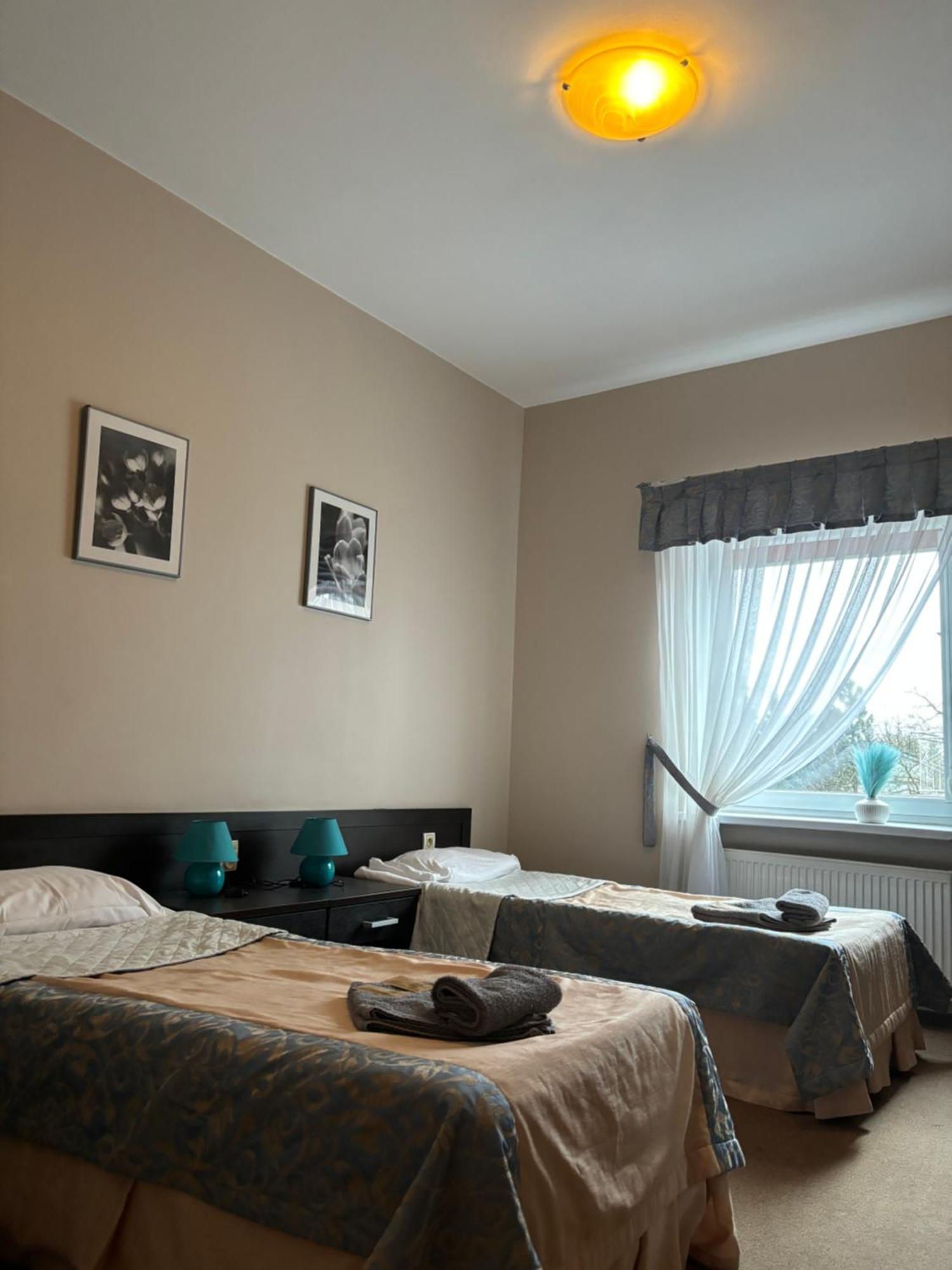 Hotel Chrobry Łęczyca Eksteriør billede